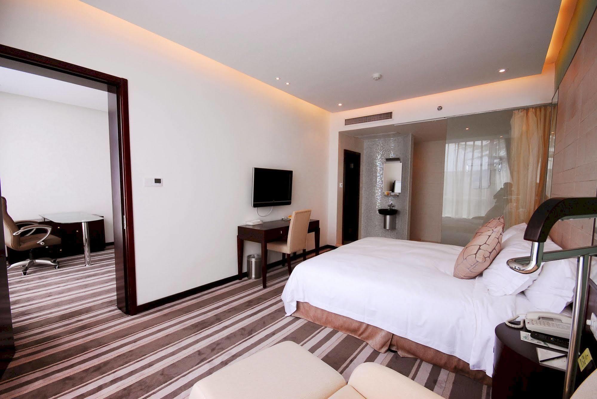 Yihe Harbor Hotel Wuxi  Zewnętrze zdjęcie